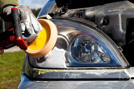 Car polishing series : Headlight polishing Stock Photo by ©kunksy.gmail.com  103158350