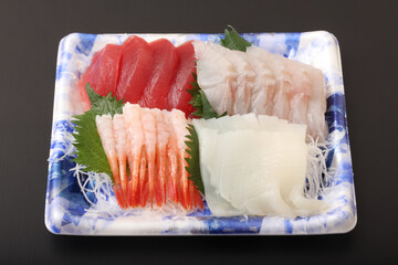 刺身盛り合わせ