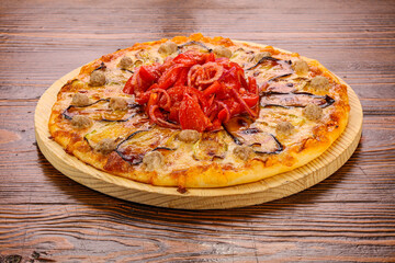 Pizza with meatballs and vegetables