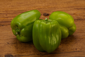 Green sweet bell pepper heap