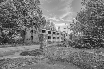 Fototapeta premium Lost places - Camp Astrid, ein ehemaliges Militärgelände in Stolberg seit über 50 Jahren verlassen
