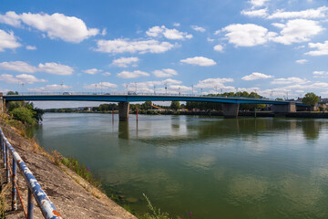 Fototapeta na wymiar Le pont d'Elbeuf