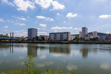 Fototapeta na wymiar Panorama Elbeuf