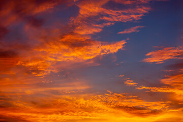 Fototapeta premium Orange sky light warm of the sun adds a beautiful glow