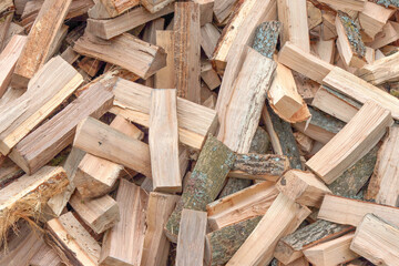 Chopped oak wood firewood