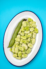 green beans in white dish