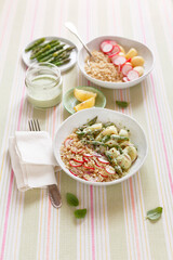 Quinoa salad with basil creamy dressing and mixed toasted seeds (ph. Marianna Franchi)
