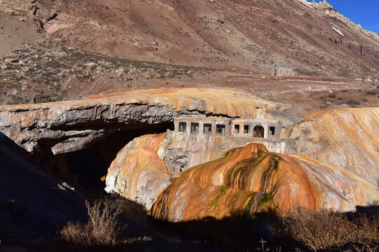 รูปภาพAzufre เลือกดูภาพถ่ายสต็อก เวกเตอร์ และวิดีโอ927 Adobe Stock