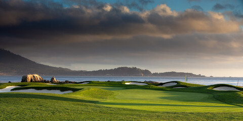 coastline golf course in California