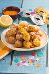 Traditional fried pancakes with turmeric (ph. Archivio Collection)