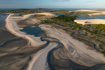 Aéreas das dunas no Parque Nacional de Jericoacoara no Ceará. Um dos Parques mais visitados do Nordeste, Brasil  