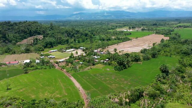 poblado en la selva peruana