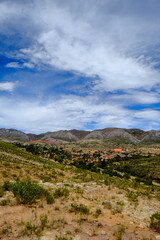 南米ボリビアの秘境、トロトロ渓谷の美しい地形と恐竜の足跡やUmajalanta鍾乳洞