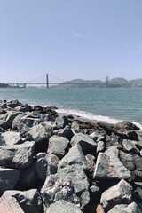 Fototapeta na wymiar Golden Gate Bridge over the sea