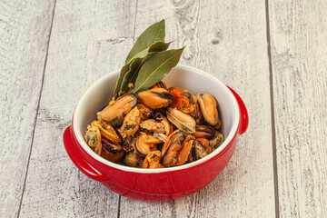 Pickled mussels in the bowl