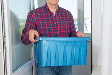 Moving a mailbox with things