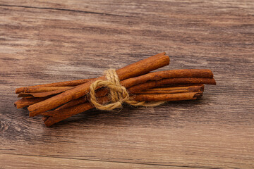 Aroma Cinnamon stick heap isolated