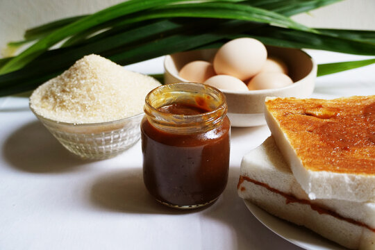 Hainan Kaya With Ingredient - Egg, Brown Sugar ,toast & Pandan