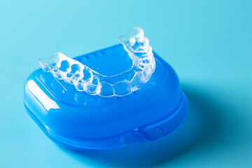 Invisalign, the invisible braces aligner on blue vox. Mobile orthodontic apparatus for the...