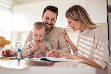 Fototapeta premium Family drawing at home