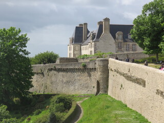 Fototapeta na wymiar Remparts de Dinan, Vallée de la Rance, Cité Médiévale, Côte d'Armor, Bretagne, France, Cité d'Art et d'Histoire