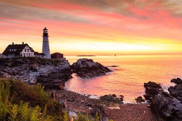 Portland Head Light bei Sonnenaufgang, Cape Elizabeth, Portland, Maine, New England, USA, Nordamerika