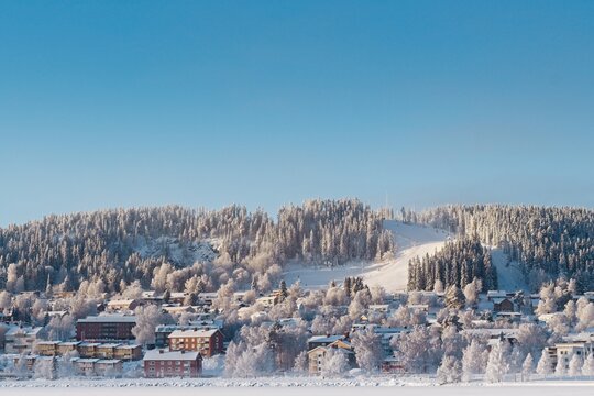 Winter view of the Fr&ouml;s&ouml;n island in &Ouml;stersund