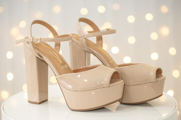 Sapato feminino salto alto