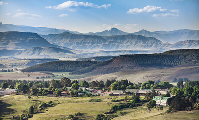 Naklejka premium Drakensberg mountain range in South Africa with Sani Pass, border to Lesotho, Landscape