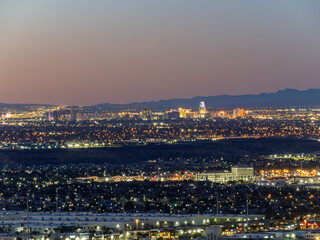 Fototapeta na wymiar High angle view of the Vegas cityscape from Henderson View Pass