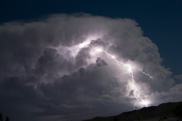 Naklejka na ściany i meble Orion Lightning