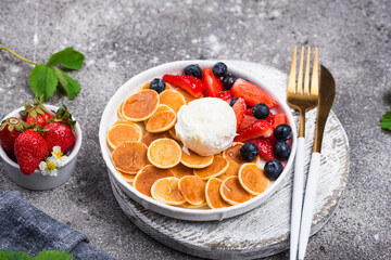 Sweet pancake cereals with berries
