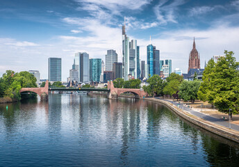 Fototapeta na wymiar Frankfurt am Main Panorama Skyline