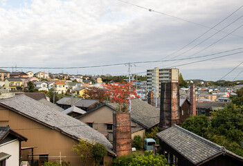 Fototapeta na wymiar 愛知県常滑市の風景、焼き物の町の煙突