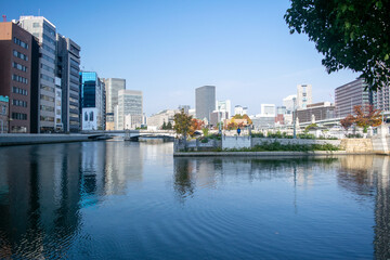 水の都　大阪の初秋