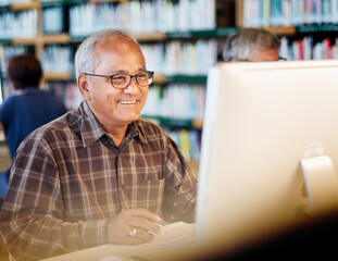 Computer and technology class for senior citizens