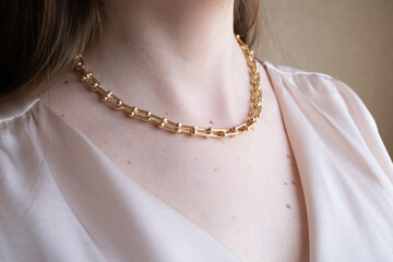 woman with pearl necklace