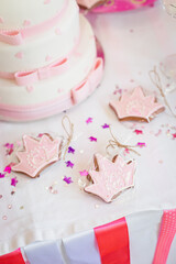 Decorative cookies for princess, bonbonnieres