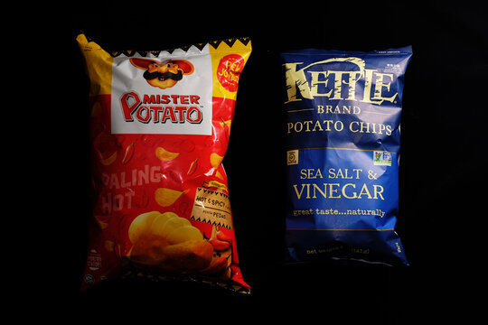 Kettle Brand Sea Salt Vinegar Potato Chip And Mister Potato Chip