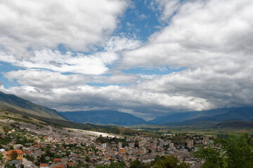 Gjirokastra - miasto na liście UNESCO, widok z góry © Miroslaw