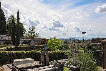 Cimitero delle porte sante a Firenze