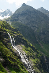 Wasserfall in den &ouml;sterreichischen Alpen bei Mayrhofen