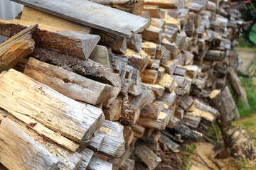 田舎の薪
