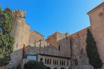 Fototapeta na wymiar Espagne - Monastère forteresse de Sant Féliu de Guixols