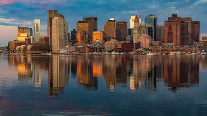 Fototapeta na wymiar Massachusetts-Boston harbor and skyline
