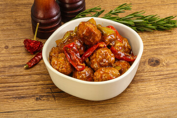 Meat ball in tomato sauce