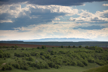 Obraz premium Beautiful scenic landscape over the hills