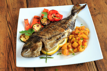 Dorade vom Grill