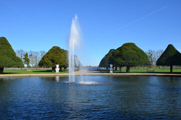 Hampton Court Park - 434599910
