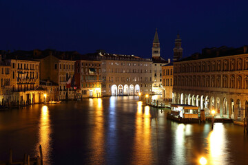 Naklejka premium Grand Canal. Venice at night. Italy